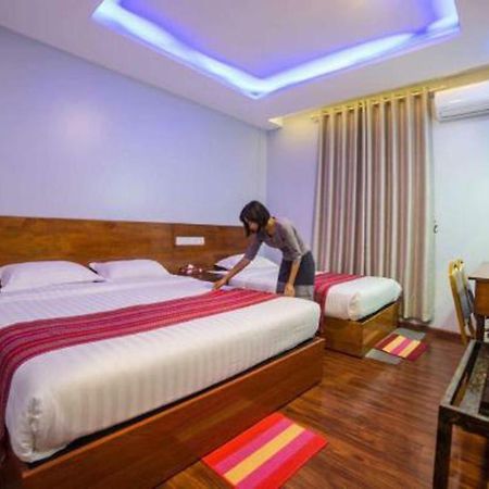 Bagan HMWE Hotel Buitenkant foto
