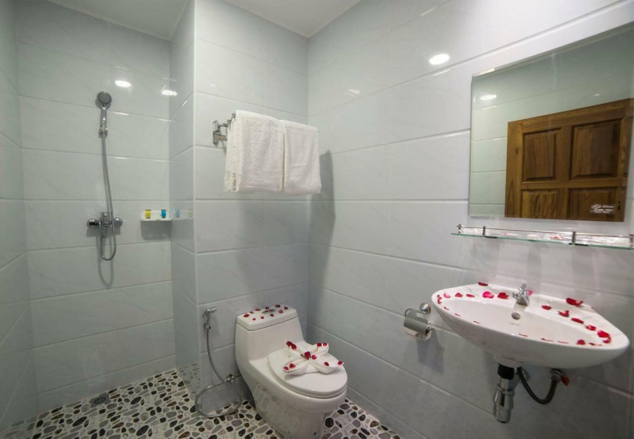 Bagan HMWE Hotel Buitenkant foto