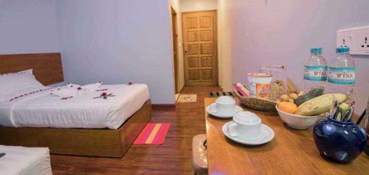 Bagan HMWE Hotel Buitenkant foto